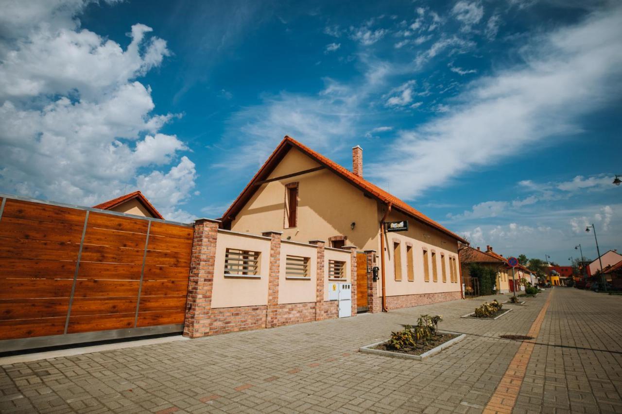Nemeth Apartmanhazak Morahalom Exterior photo